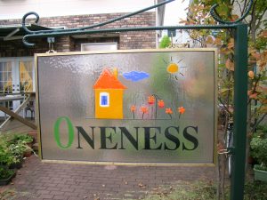 ギャラリーONENESS ステンドグラス